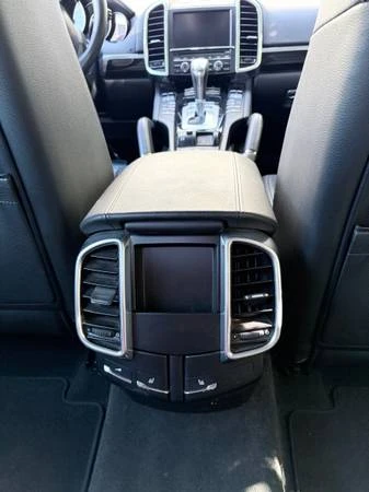 2011 Porsche 958 Cayenne S - Image 6 of 9