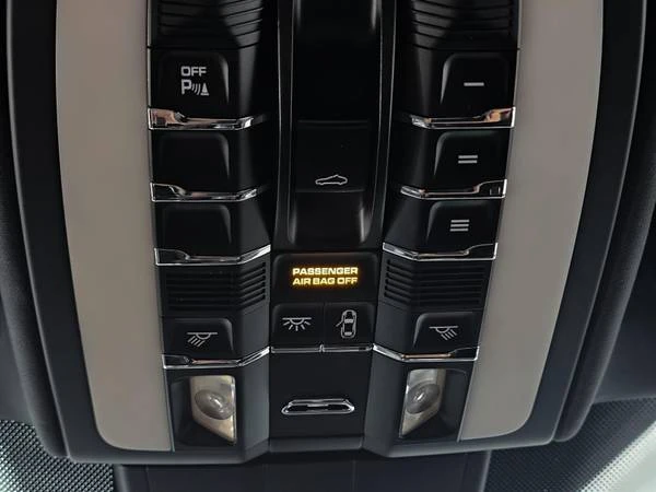 2011 Porsche 958 Cayenne S - Image 7 of 10