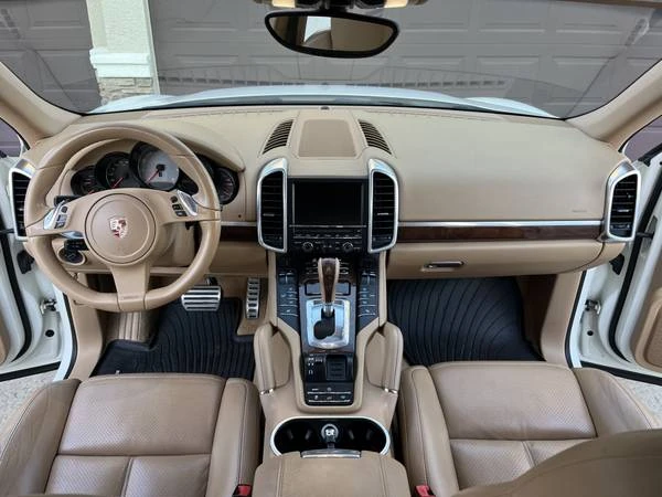 2011 Porsche 958 Cayenne S - Image 7 of 17