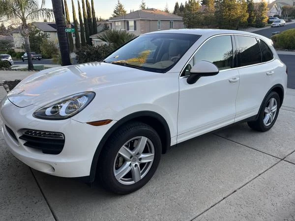 2011 Porsche 958 Cayenne S - Image 6 of 17