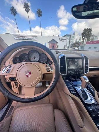2011 Porsche 958 Cayenne S - Image 11 of 19