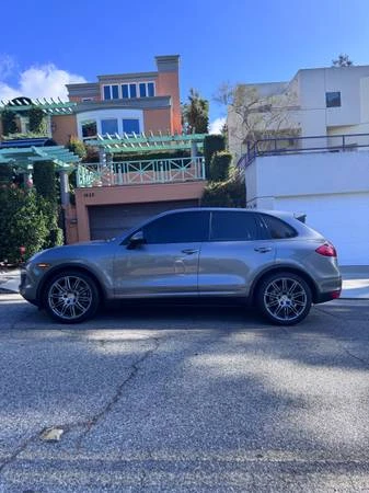 2011 Porsche 958 Cayenne S - Image 8 of 19