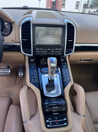 2011 Porsche 958 Cayenne S - Image 15 of 19