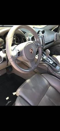 2011 Porsche 958 Cayenne S - Image 6 of 6