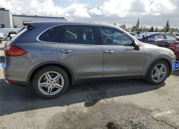 2011 Porsche 958 Cayenne S - Image 7 of 14