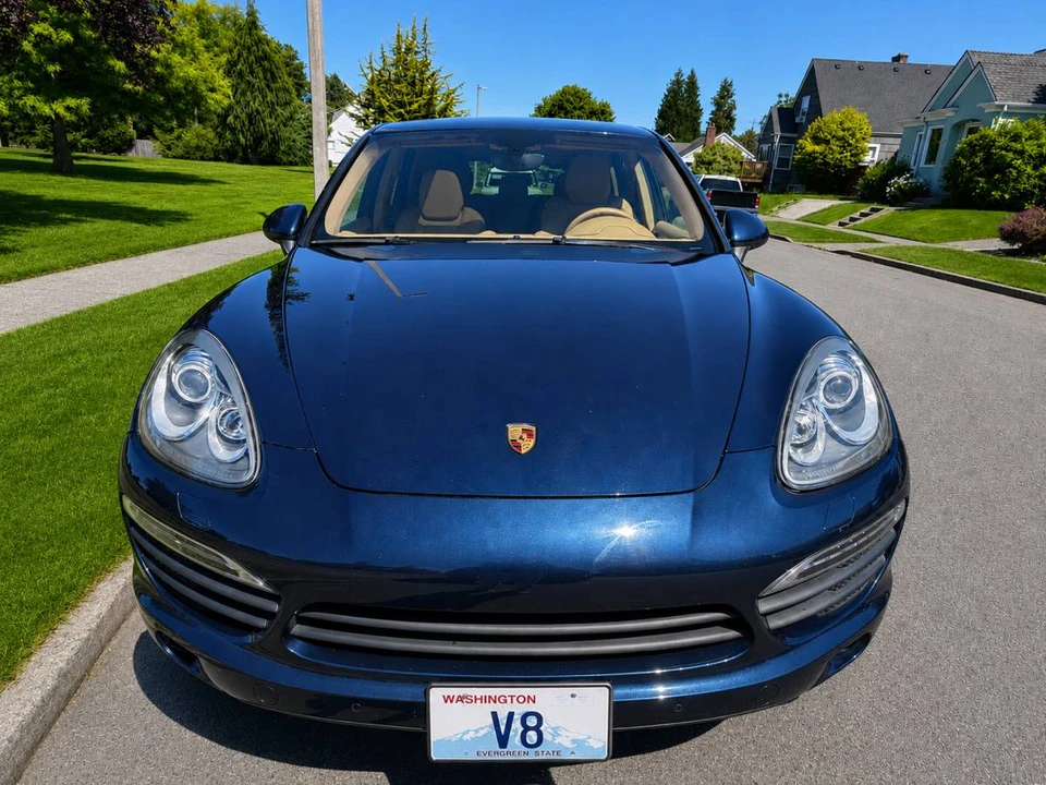 2011 Porsche 958 Cayenne S - Image 2 of 24