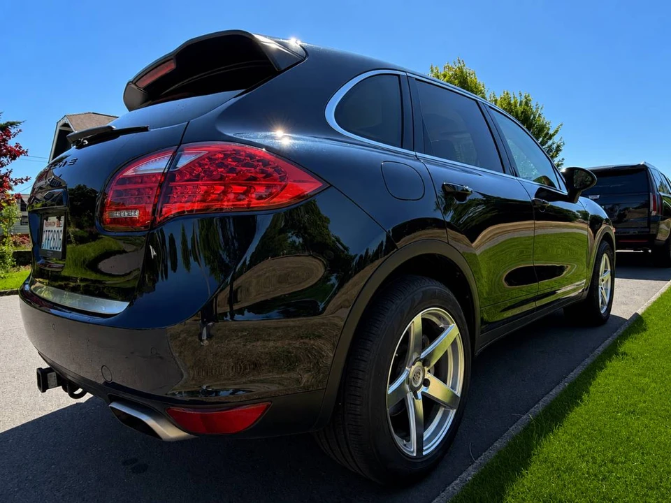 2011 Porsche 958 Cayenne S - Image 5 of 24