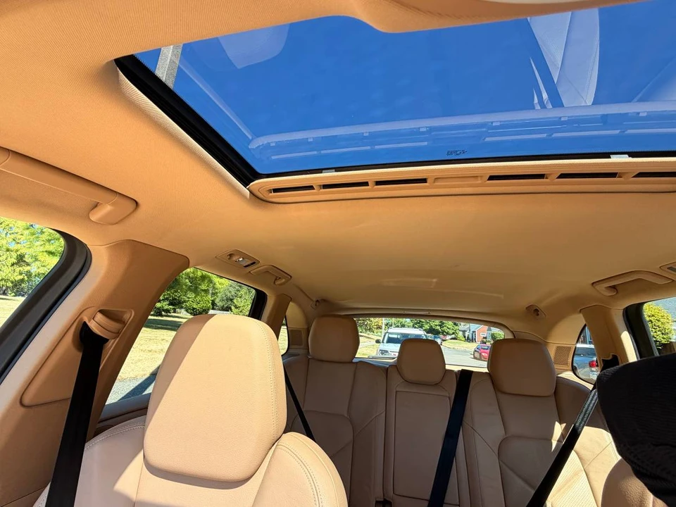 2011 Porsche 958 Cayenne S - Image 12 of 24
