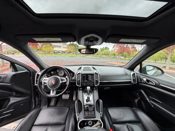 2011 Porsche 958 Cayenne S - Image 9 of 18