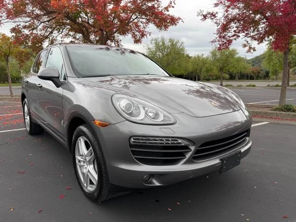 2011 Porsche 958 Cayenne S - Image 3 of 16