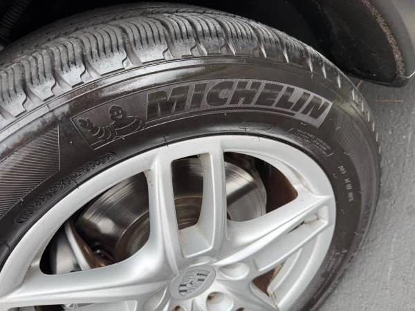 2011 Porsche 958 Cayenne S - Image 12 of 18