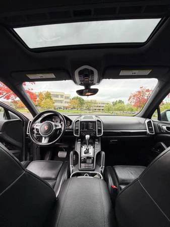 2011 Porsche 958 Cayenne S - Image 10 of 16
