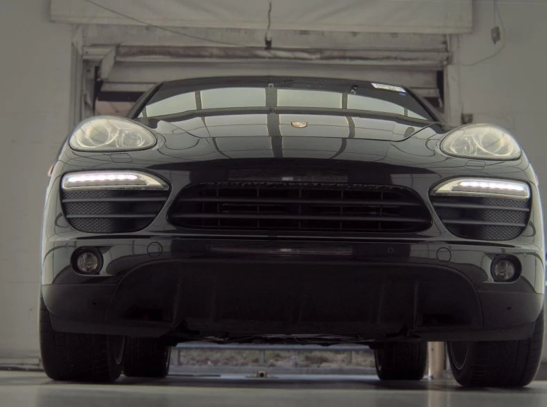 2011 Porsche 958 Cayenne S - Image 2 of 14
