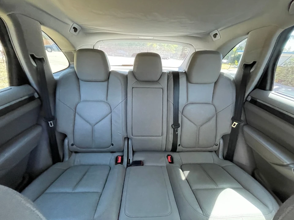 2011 Porsche 958 Cayenne S - Image 11 of 13