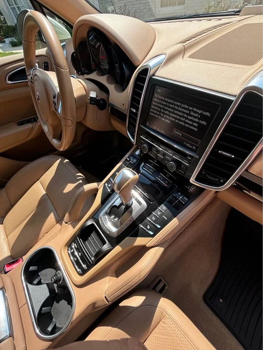 2011 Porsche 958 Cayenne - Image 12 of 16