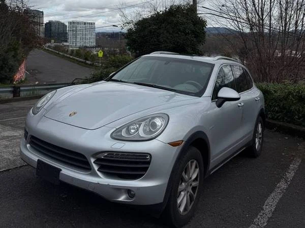2011 Porsche 958 Cayenne S - Image 2 of 18