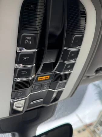 2011 Porsche 958 Cayenne S - Image 8 of 18