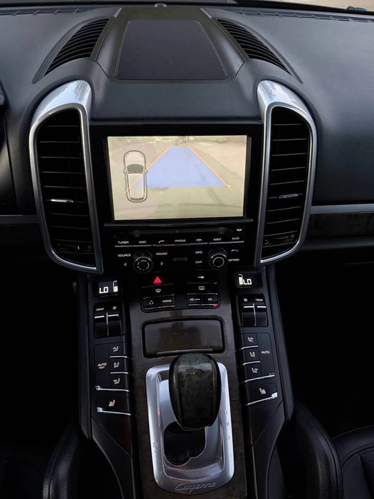 2011 Porsche 958 Cayenne - Image 9 of 14