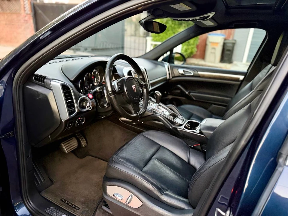 2011 Porsche 958 Cayenne - Image 7 of 14