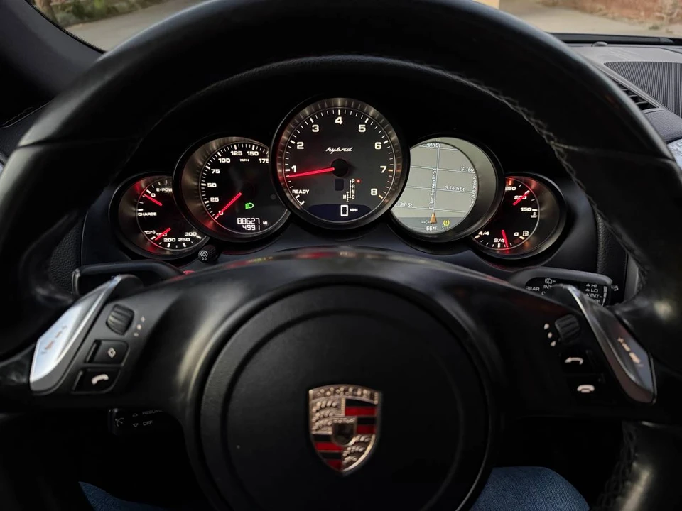 2011 Porsche 958 Cayenne - Image 13 of 14