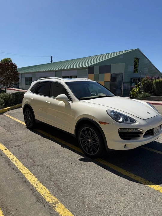 2011 Porsche 958 Cayenne - Image 4 of 11