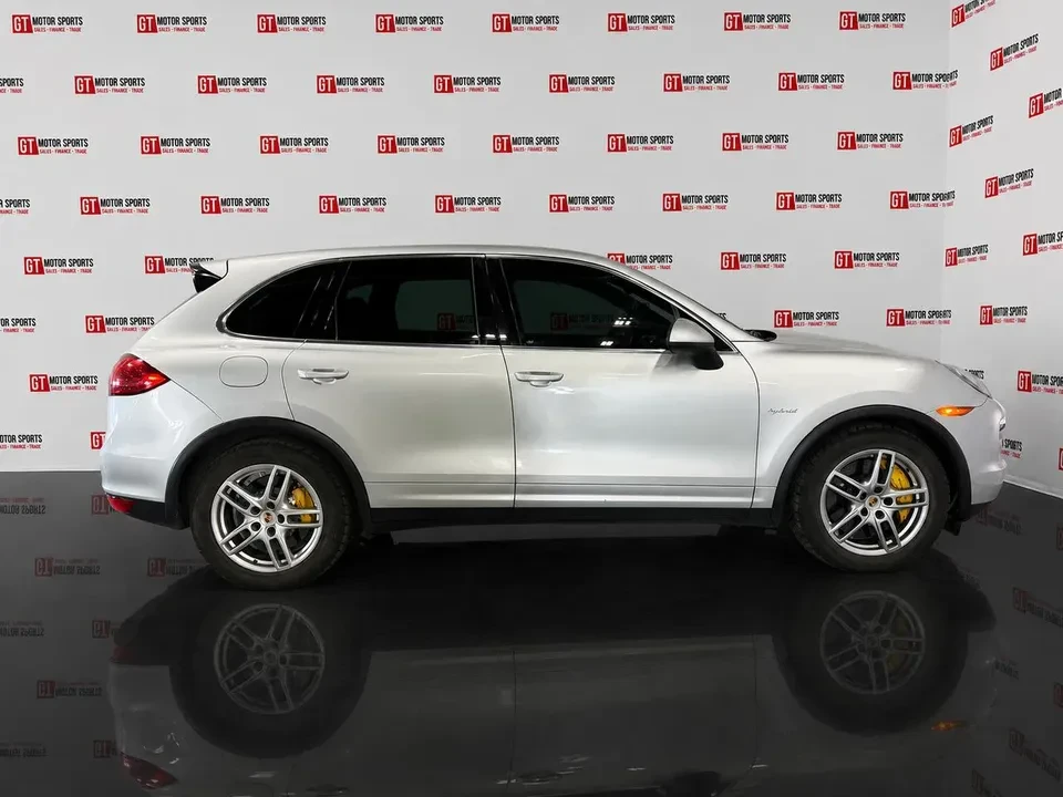 2011 Porsche 958 Cayenne S - Image 5 of 10