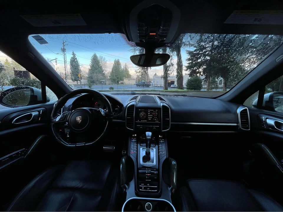 2011 Porsche 958 Cayenne S - Image 6 of 17