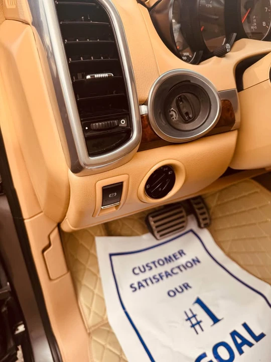 2011 Porsche 958 Cayenne S - Image 13 of 18