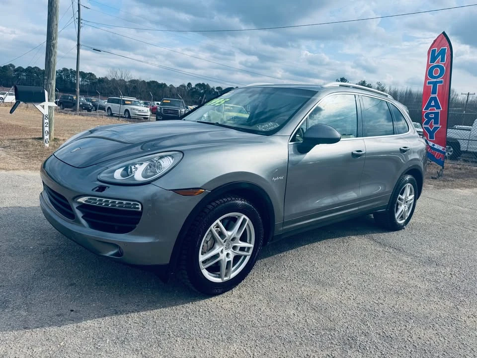 2011 Porsche 958 Cayenne S - Image 9 of 18