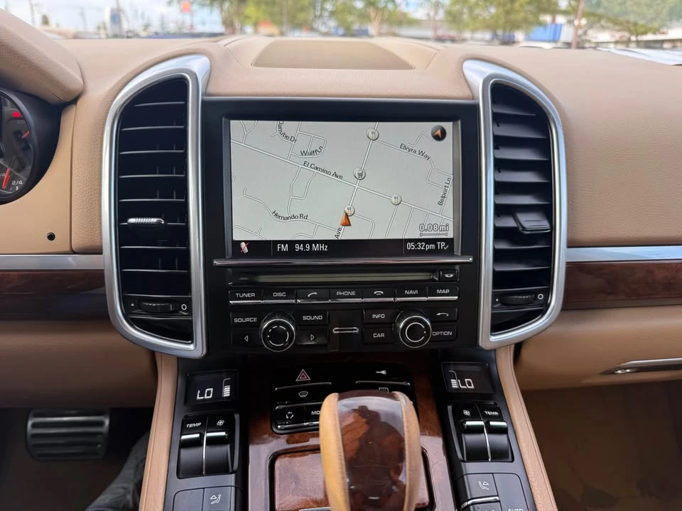 2011 Porsche 958 Cayenne S - Image 19 of 20