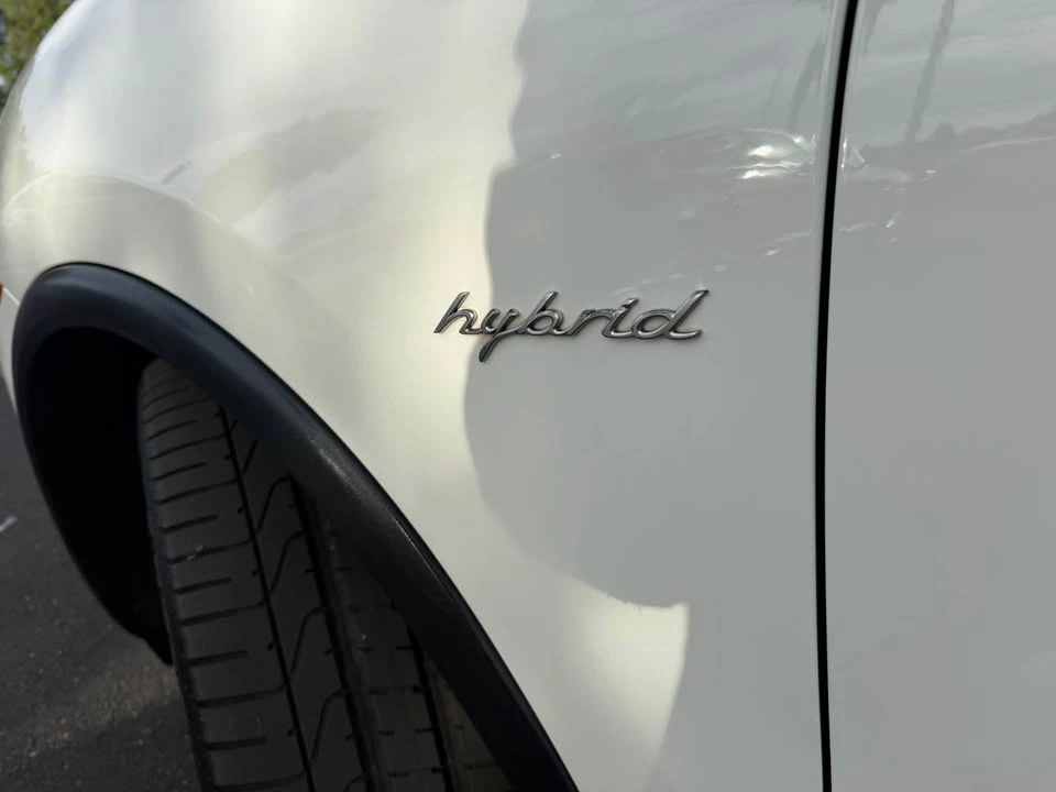 2011 Porsche 958 Cayenne S - Image 11 of 20