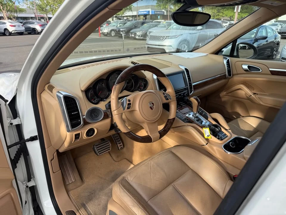 2011 Porsche 958 Cayenne S - Image 16 of 20