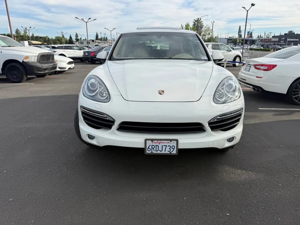 2011 Porsche 958 Cayenne S - Image 2 of 20