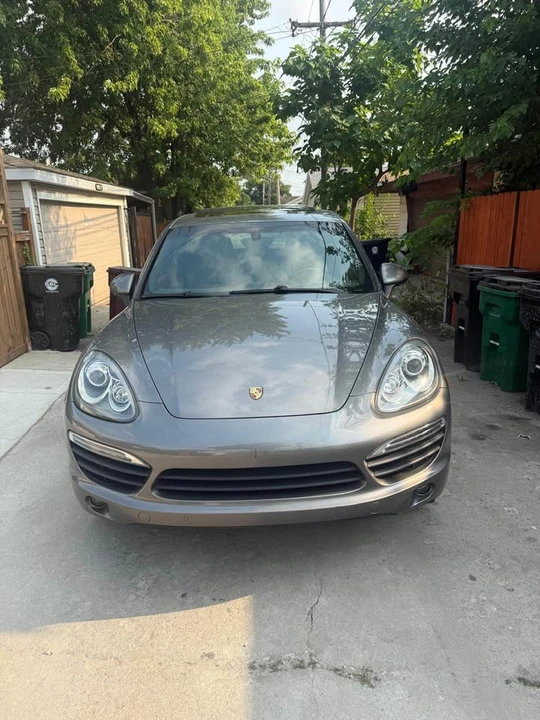 2011 Porsche Cayenne - Image 2 of 8