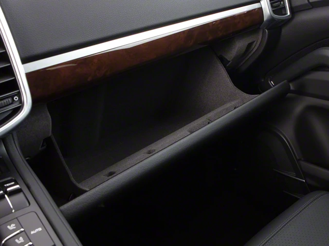 2011 Porsche 958 Cayenne - Image 16 of 20