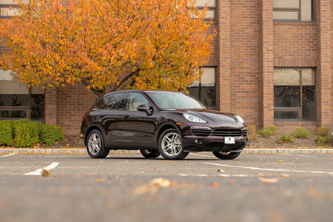 2011 Porsche 958 Cayenne S - Image 11 of 31