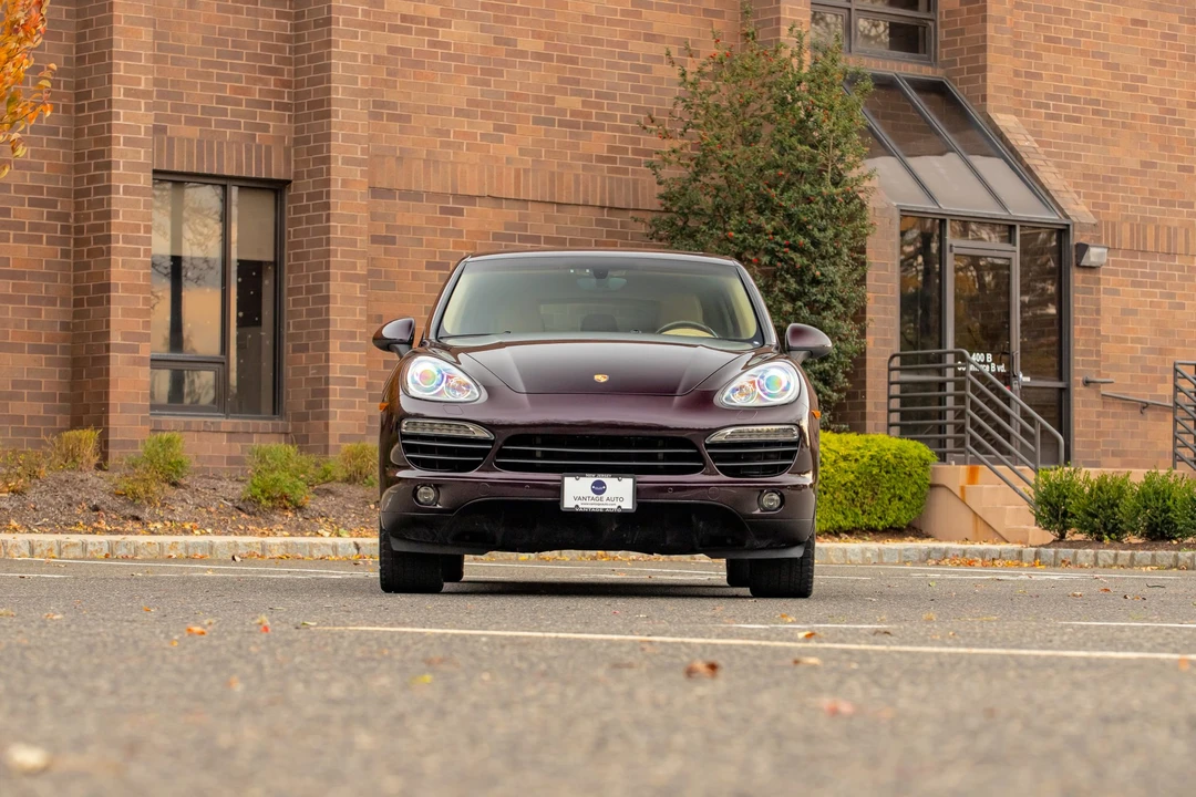 2011 Porsche 958 Cayenne S - Image 13 of 31