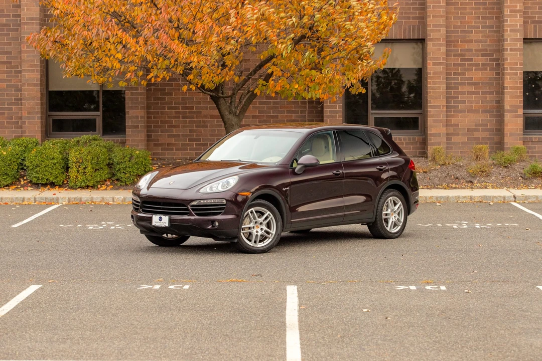 2011 Porsche 958 Cayenne S - Image 3 of 31