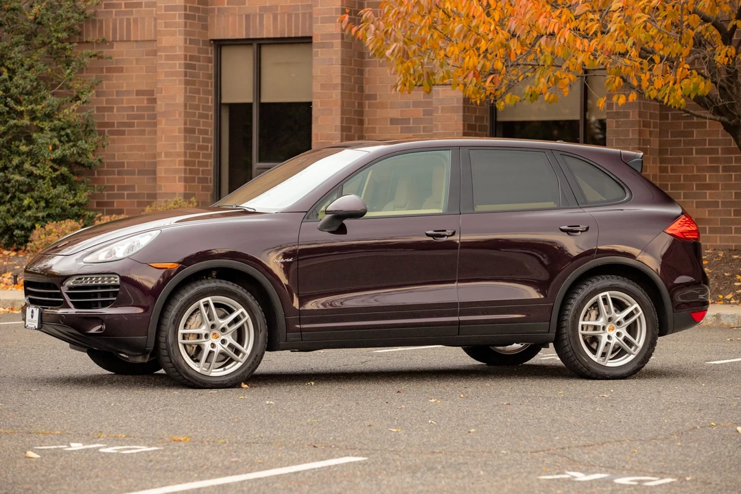 2011 Porsche 958 Cayenne S - Image 15 of 31