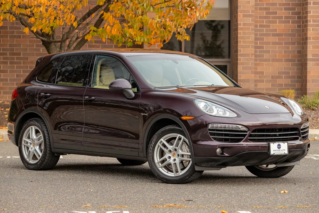 2011 Porsche 958 Cayenne S - Image 24 of 31
