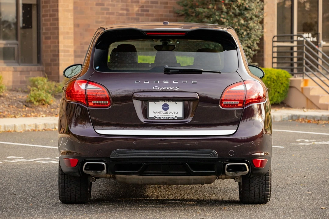 2011 Porsche 958 Cayenne S - Image 19 of 31