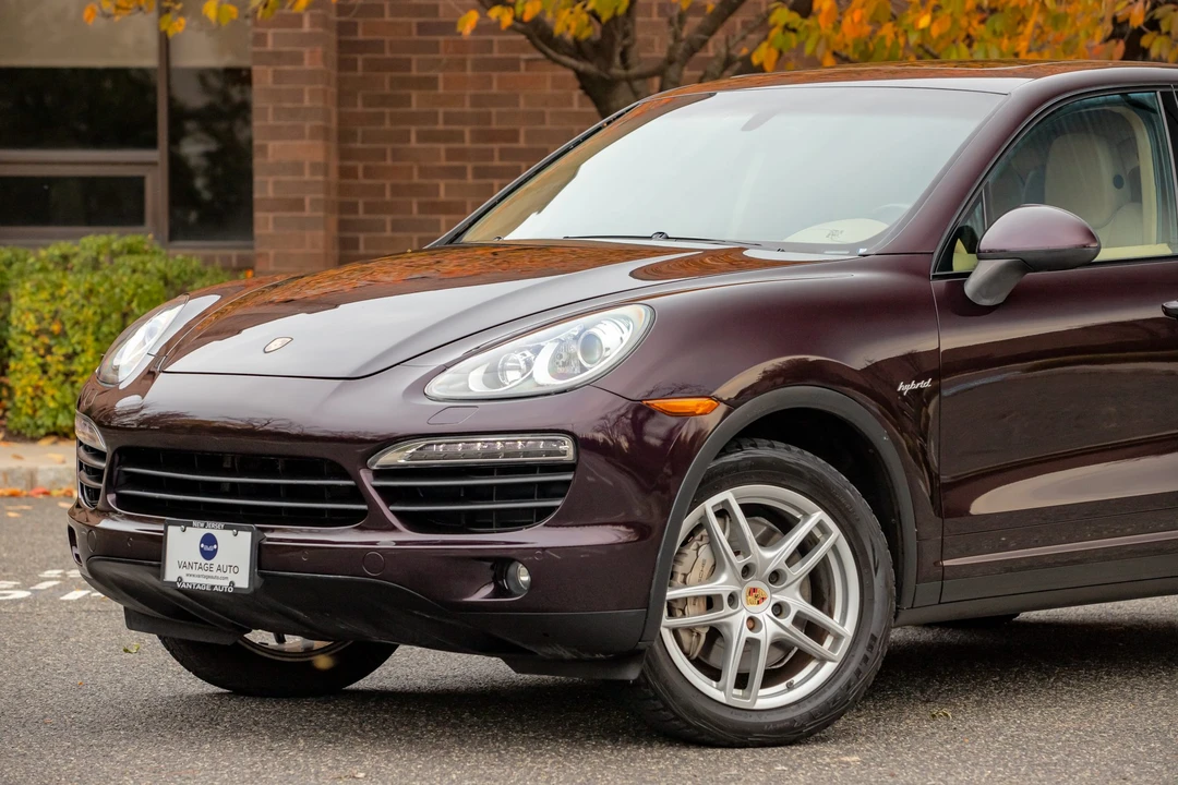 2011 Porsche 958 Cayenne S - Image 26 of 31