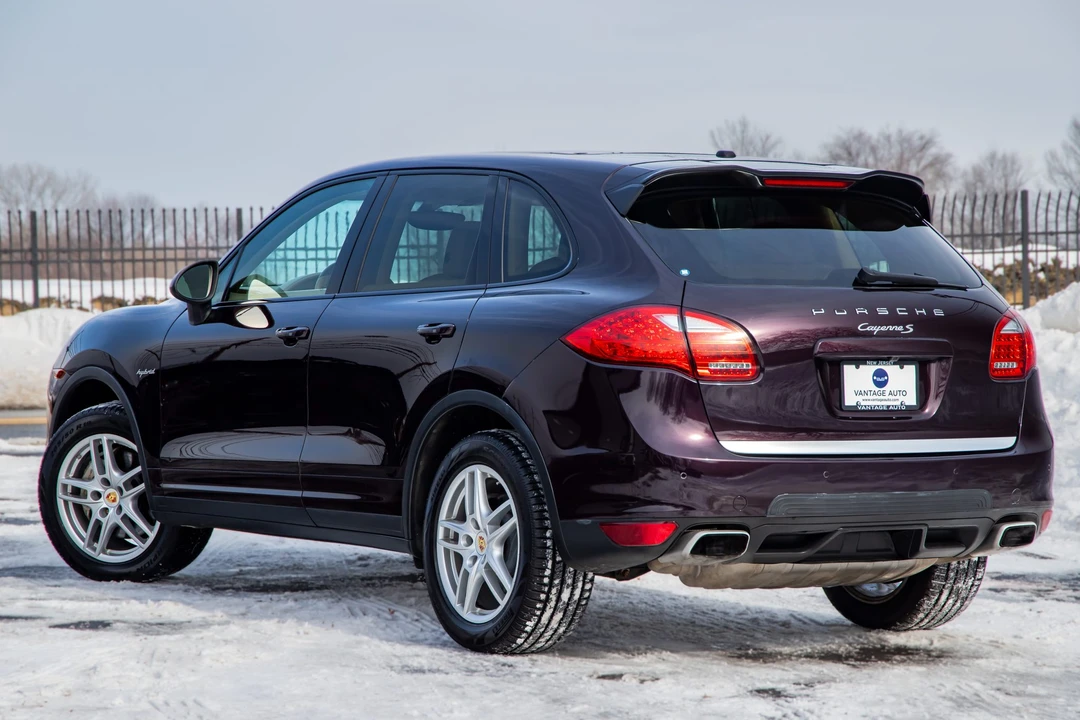 2011 Porsche 958 Cayenne S - Image 4 of 31