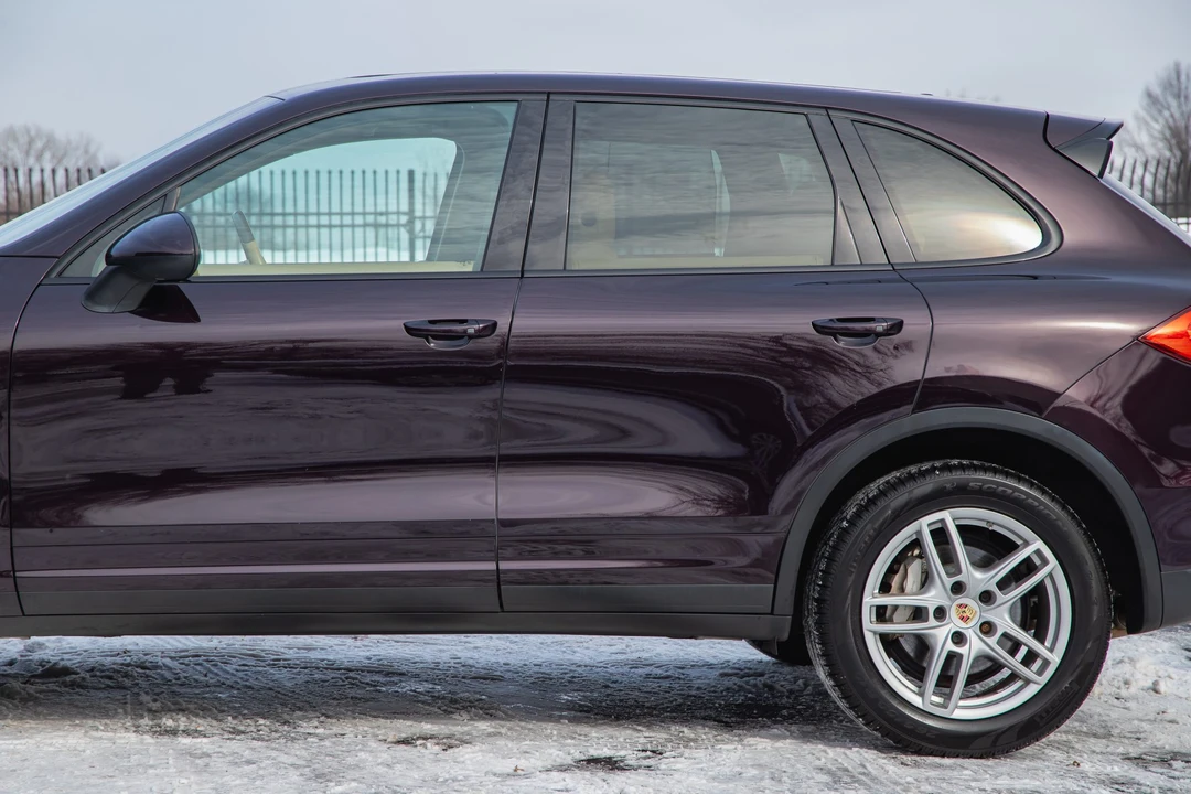 2011 Porsche 958 Cayenne S - Image 14 of 31