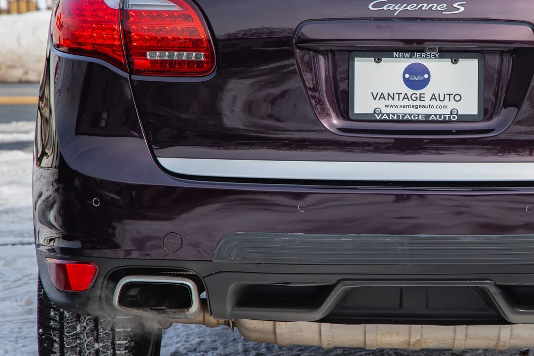 2011 Porsche 958 Cayenne S - Image 22 of 31