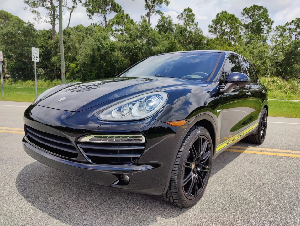 2011 Porsche 958 Cayenne S - Image 8 of 31