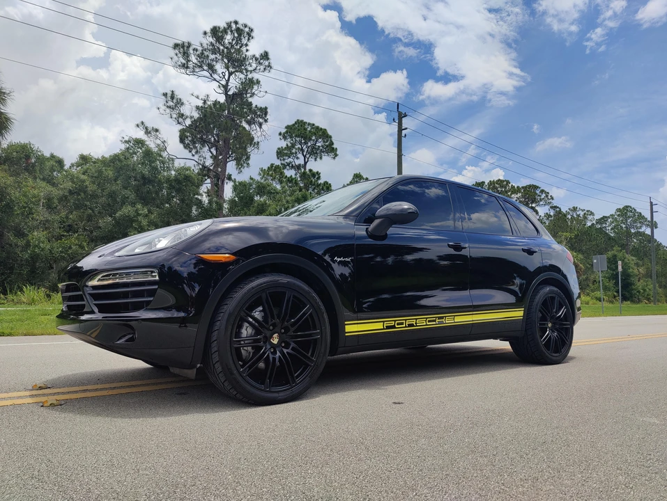 2011 Porsche 958 Cayenne S - Image 22 of 31