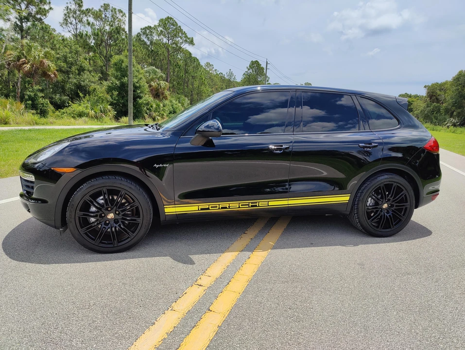 2011 Porsche 958 Cayenne S - Image 30 of 31