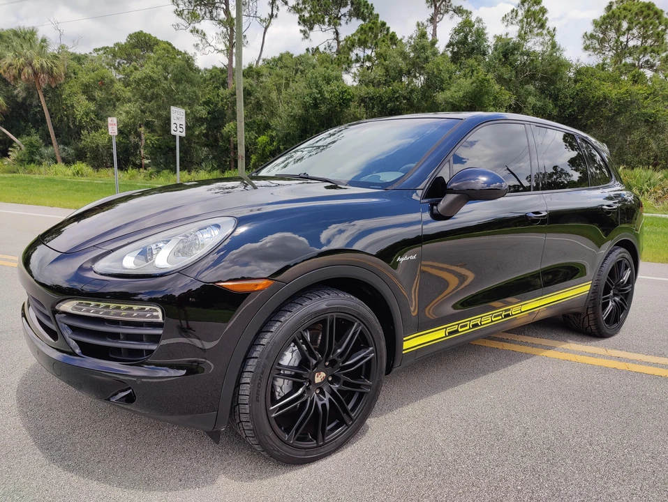 2011 Porsche 958 Cayenne S - Image 15 of 31