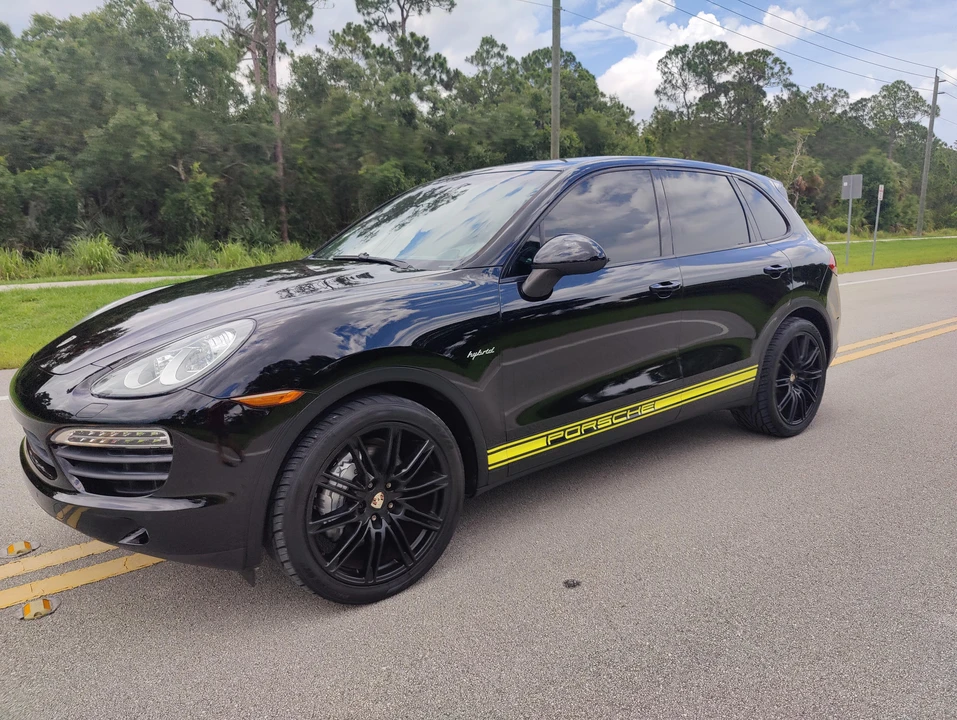 2011 Porsche 958 Cayenne S - Image 23 of 31
